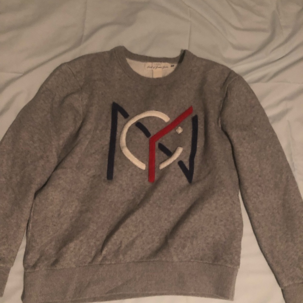 H&M Large Gray NYC Crewneck Sweater